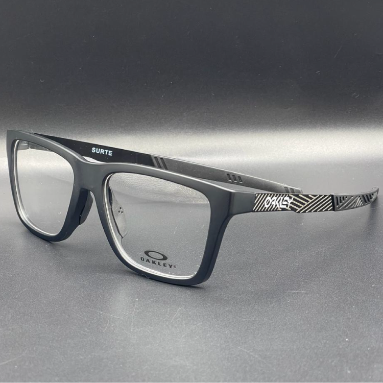 OAKLEY SURTE
