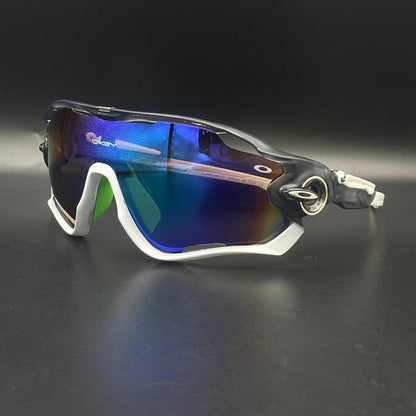 OAKLEY JAWBREAKER AA