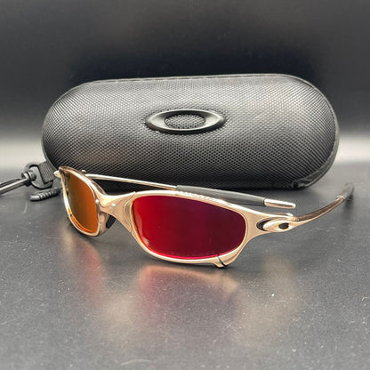 OAKLEY JULIETH